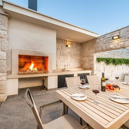 High Life Villa Seget Vranjica